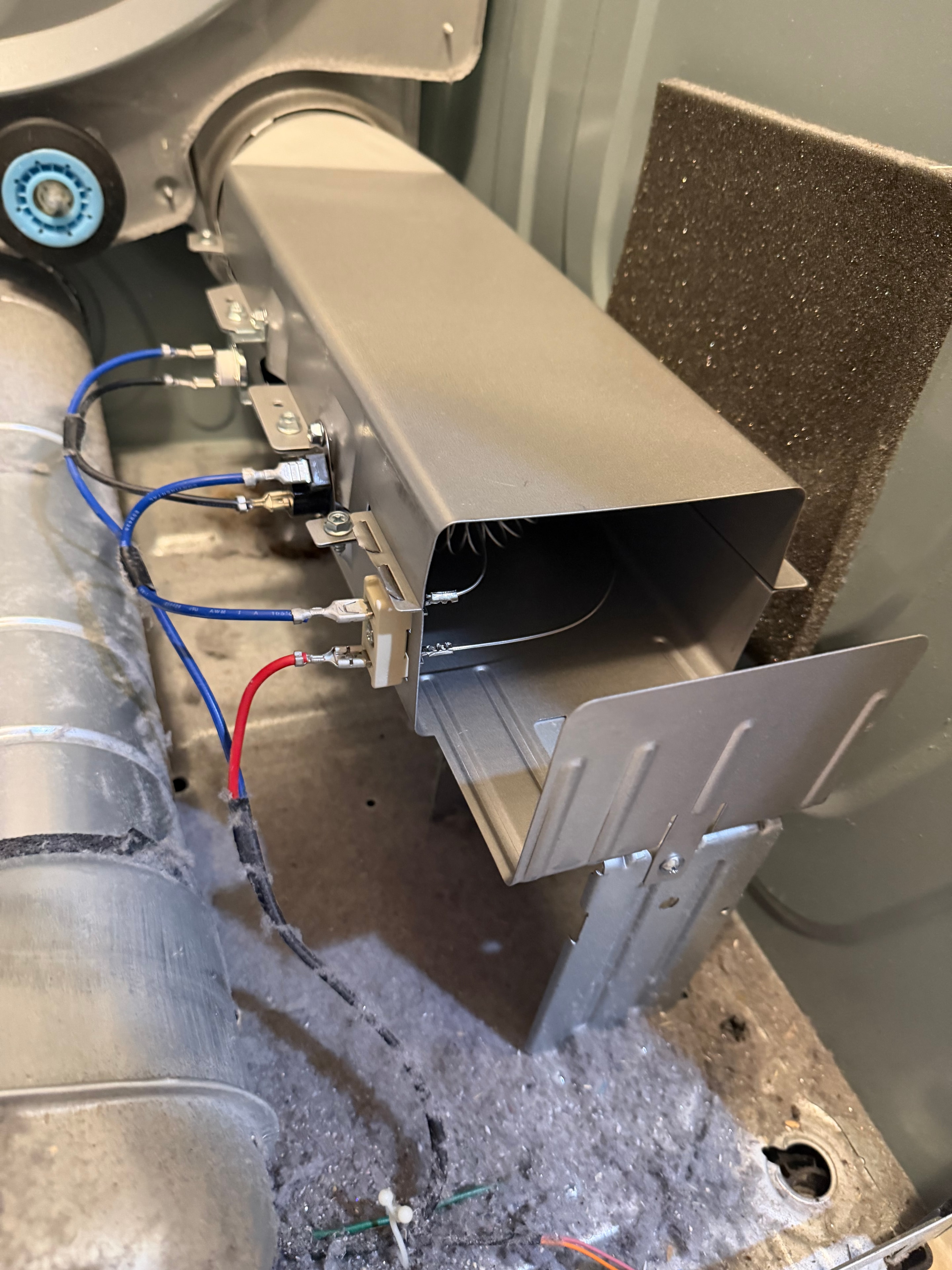 New heating element and thermostat assembly installed in Samsung dryer — Gateway, Denver
