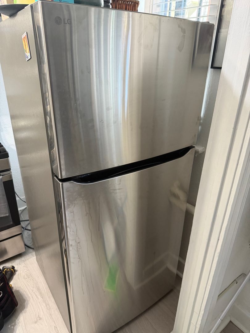 Refrigerator repair in Denver